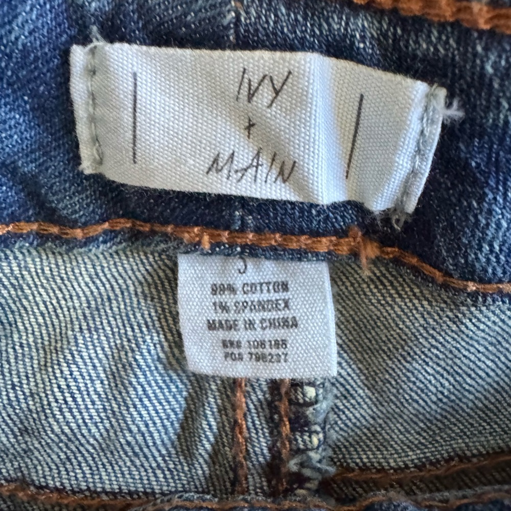 Ivy & Main Juniors Denim Overalls. Size 3. - Picture 2 of 10